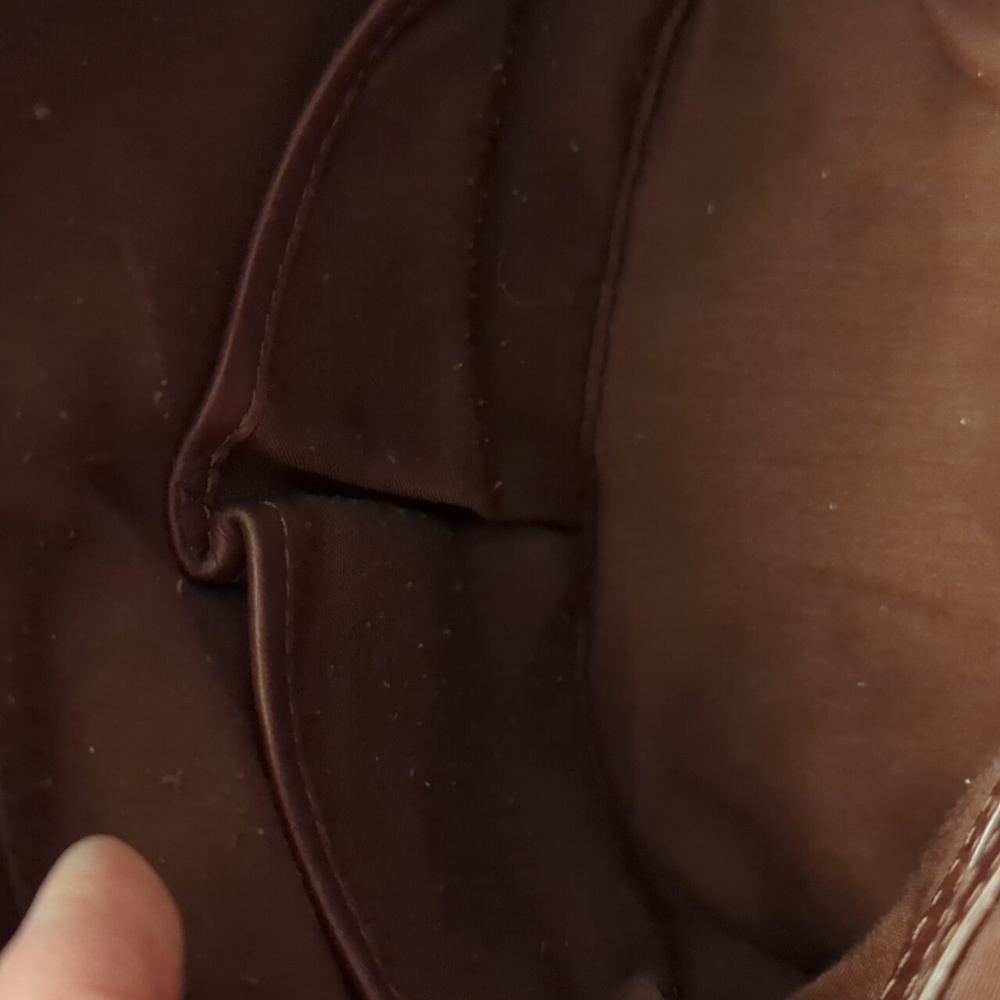 The SAK Leather purse - Picture 4 of 9